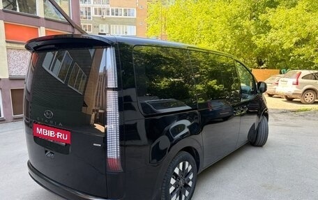 Hyundai Staria, 2022 год, 5 270 000 рублей, 6 фотография
