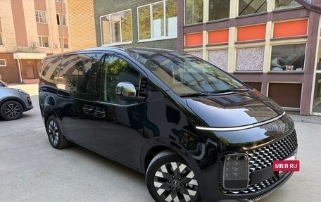 Hyundai Staria, 2022 год, 5 270 000 рублей, 3 фотография
