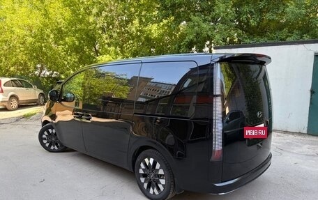 Hyundai Staria, 2022 год, 5 270 000 рублей, 9 фотография