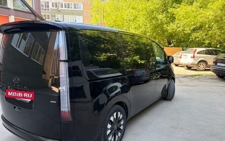 Hyundai Staria, 2022 год, 5 270 000 рублей, 8 фотография