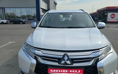Mitsubishi Pajero Sport III рестайлинг, 2020 год, 3 300 000 рублей, 2 фотография