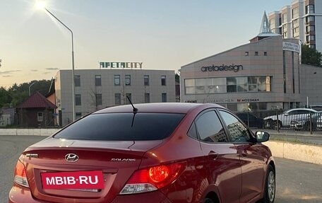 Hyundai Solaris II рестайлинг, 2011 год, 700 000 рублей, 3 фотография