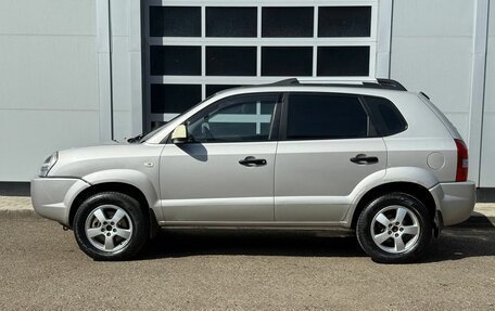 Hyundai Tucson III, 2008 год, 710 000 рублей, 2 фотография