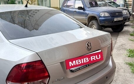 Volkswagen Polo VI (EU Market), 2011 год, 800 000 рублей, 3 фотография