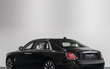 Rolls-Royce Ghost Series II рестайлинг, 2024 год, 38 900 000 рублей, 7 фотография