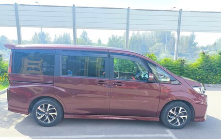 Honda Stepwgn IV, 2021 год, 2 500 000 рублей, 5 фотография