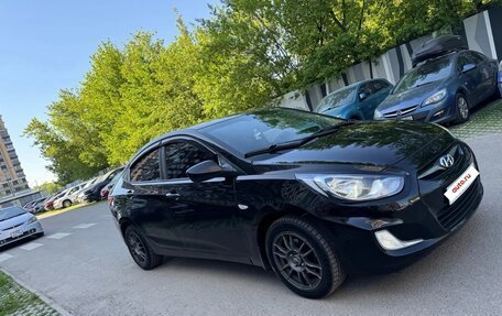 Hyundai Solaris II рестайлинг, 2011 год, 680 000 рублей, 4 фотография