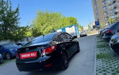 Hyundai Solaris II рестайлинг, 2011 год, 680 000 рублей, 6 фотография