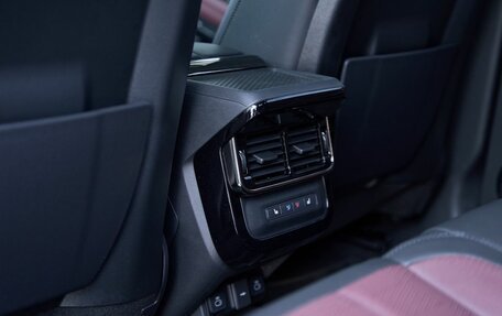 Land Rover Range Rover Evoque II, 2025 год, 6 599 900 рублей, 12 фотография