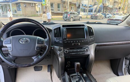 Toyota Land Cruiser 200, 2008 год, 3 042 000 рублей, 8 фотография