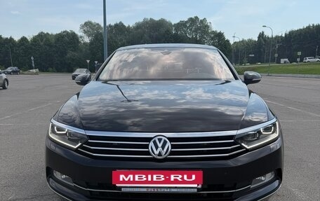 Volkswagen Passat B8 рестайлинг, 2017 год, 1 700 000 рублей, 3 фотография