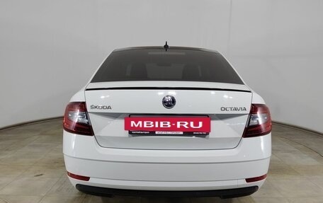 Skoda Octavia, 2017 год, 1 999 000 рублей, 6 фотография