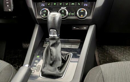 Skoda Octavia, 2017 год, 1 999 000 рублей, 12 фотография