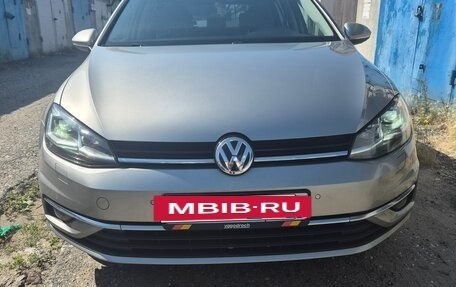 Volkswagen Golf VII, 2018 год, 1 700 000 рублей, 2 фотография