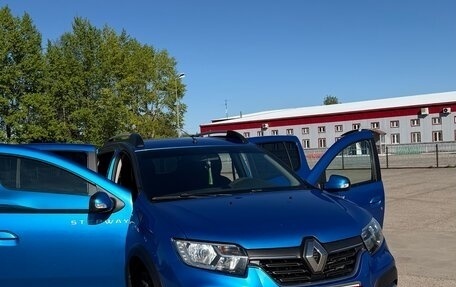 Renault Sandero II рестайлинг, 2018 год, 1 100 000 рублей, 2 фотография