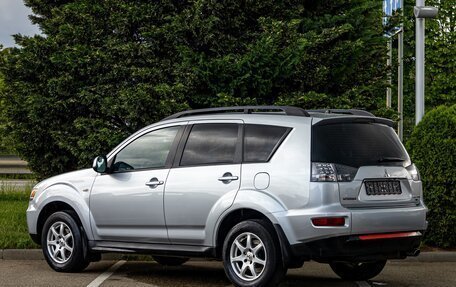 Mitsubishi Outlander III рестайлинг 3, 2011 год, 1 195 000 рублей, 4 фотография