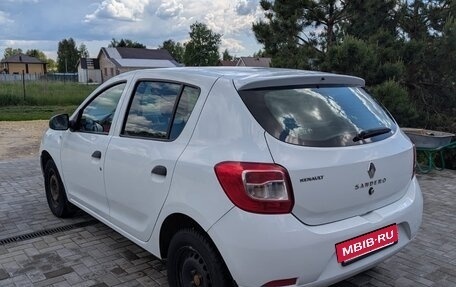 Renault Sandero II рестайлинг, 2014 год, 570 000 рублей, 3 фотография
