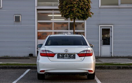 Toyota Camry, 2017 год, 1 745 000 рублей, 5 фотография
