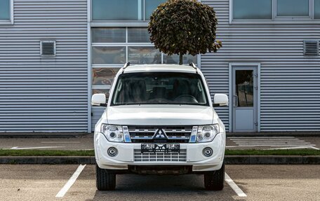Mitsubishi Pajero IV, 2014 год, 1 855 000 рублей, 2 фотография