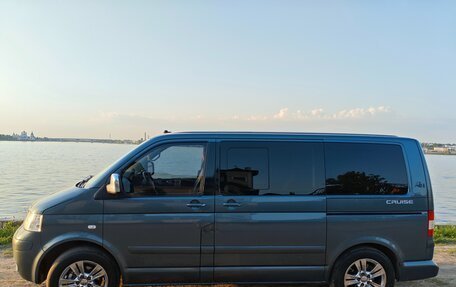 Volkswagen Multivan T5, 2006 год, 1 990 000 рублей, 4 фотография