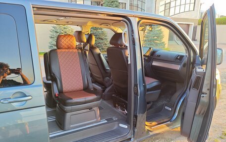 Volkswagen Multivan T5, 2006 год, 1 990 000 рублей, 10 фотография