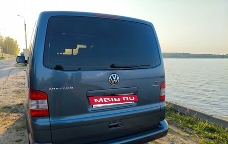 Volkswagen Multivan T5, 2006 год, 1 990 000 рублей, 3 фотография