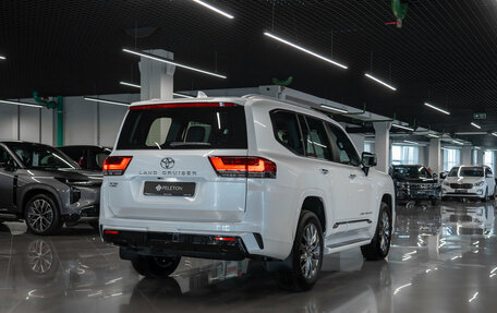 Toyota Land Cruiser, 2024 год, 14 200 000 рублей, 5 фотография