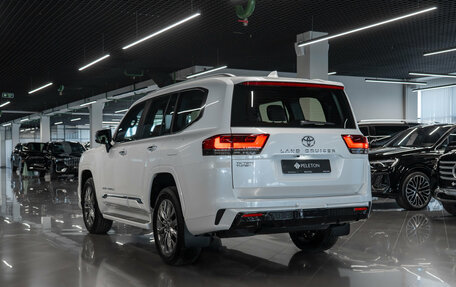 Toyota Land Cruiser, 2024 год, 14 200 000 рублей, 4 фотография