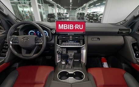 Toyota Land Cruiser, 2024 год, 14 200 000 рублей, 8 фотография