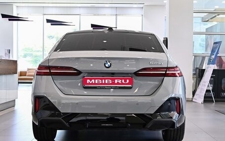 BMW 5 серия, 2025 год, 6 800 000 рублей, 4 фотография