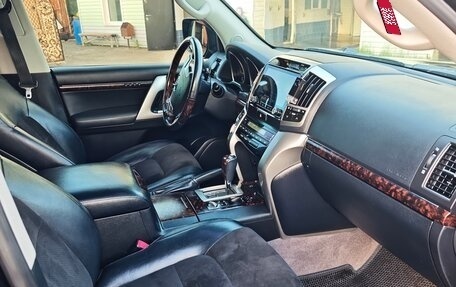 Toyota Land Cruiser 200, 2014 год, 4 450 000 рублей, 8 фотография
