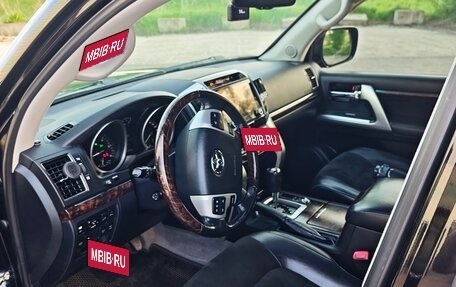 Toyota Land Cruiser 200, 2014 год, 4 450 000 рублей, 7 фотография
