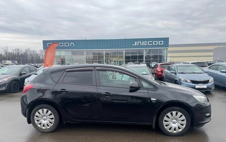 Opel Astra J, 2013 год, 598 900 рублей, 4 фотография