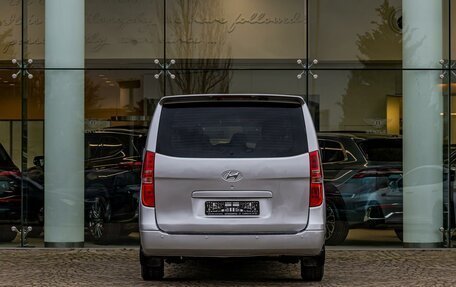 Hyundai Grand Starex Grand Starex I рестайлинг 2, 2015 год, 1 495 000 рублей, 5 фотография