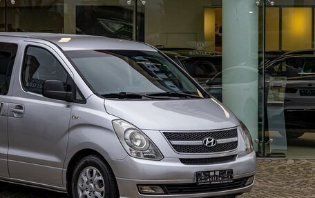Hyundai Grand Starex Grand Starex I рестайлинг 2, 2015 год, 1 495 000 рублей, 8 фотография