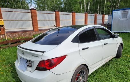 Hyundai Solaris II рестайлинг, 2013 год, 410 000 рублей, 5 фотография
