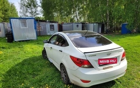 Hyundai Solaris II рестайлинг, 2013 год, 410 000 рублей, 3 фотография