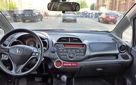 Honda Jazz II рестайлинг, 2012 год, 750 000 рублей, 9 фотография