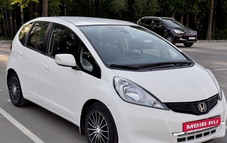 Honda Jazz II рестайлинг, 2012 год, 750 000 рублей, 2 фотография