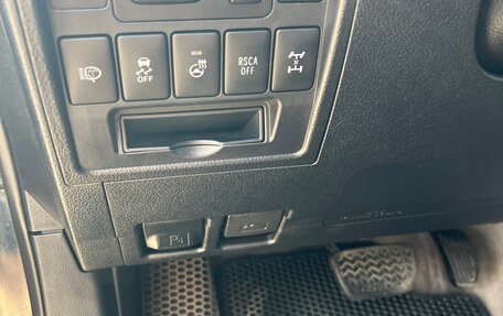 Toyota Land Cruiser 200, 2014 год, 4 100 000 рублей, 7 фотография