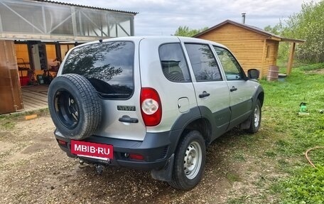 Chevrolet Niva I рестайлинг, 2020 год, 730 000 рублей, 2 фотография