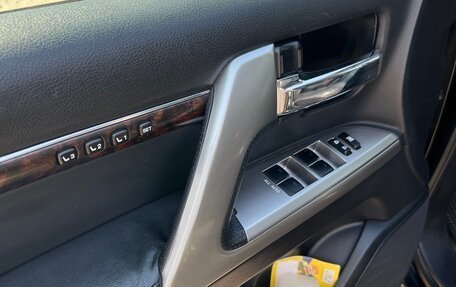 Toyota Land Cruiser 200, 2014 год, 4 100 000 рублей, 9 фотография