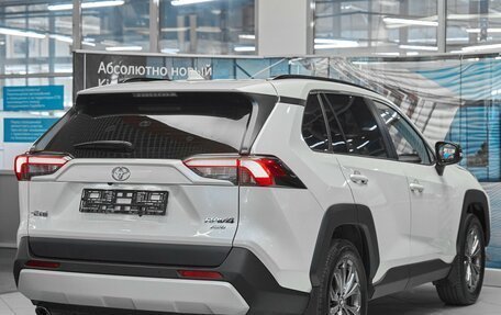 Toyota RAV4, 2024 год, 3 649 000 рублей, 6 фотография