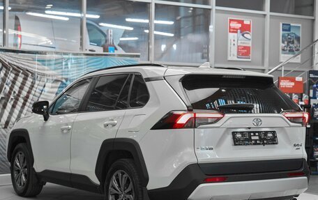 Toyota RAV4, 2024 год, 3 649 000 рублей, 4 фотография