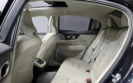Volvo S60 III, 2023 год, 4 700 000 рублей, 10 фотография