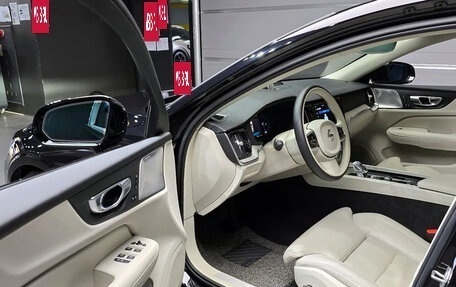 Volvo S60 III, 2023 год, 4 700 000 рублей, 5 фотография