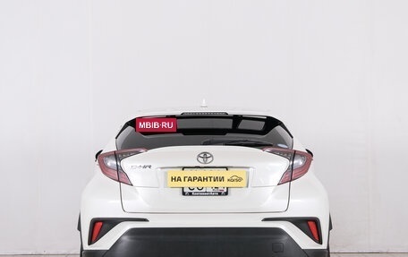 Toyota C-HR I рестайлинг, 2018 год, 1 899 000 рублей, 5 фотография