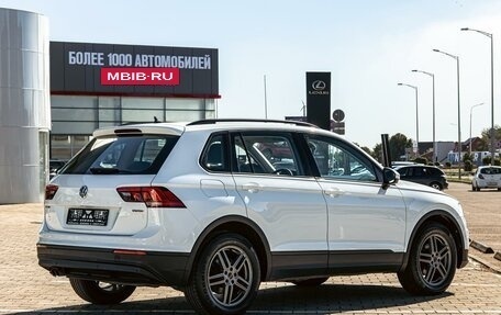 Volkswagen Tiguan II, 2020 год, 2 395 000 рублей, 6 фотография