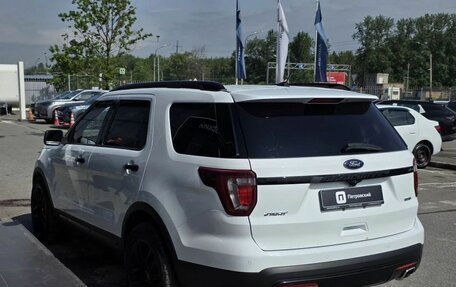 Ford Explorer VI, 2015 год, 2 499 000 рублей, 9 фотография