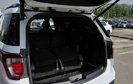 Ford Explorer VI, 2015 год, 2 499 000 рублей, 8 фотография